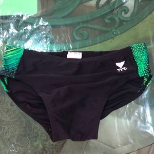 TYR speedo style swim suit size 32